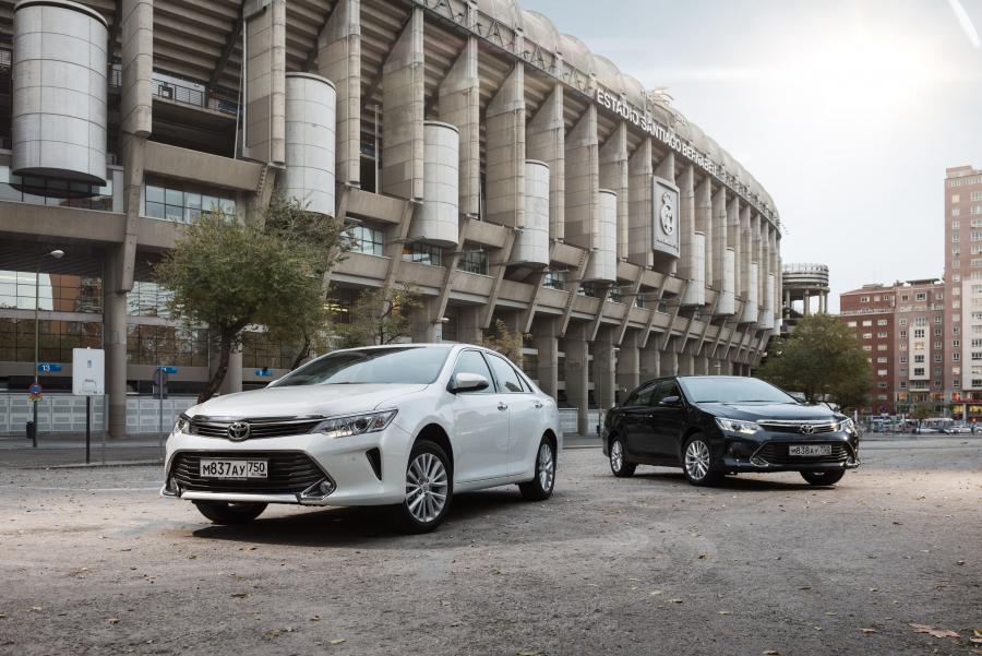  Toyota Camry 2014 года  (CIS) (фото 37 из 41)